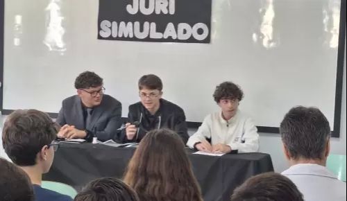 Júri Simulado: Aprendizagem na Prática